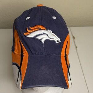 Reebok Denver Broncos Hat S/M Embroidered Logo Fitted Cap Navy Orange NFL